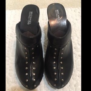 Auth Michael Kors Black leather heel clogs size 9